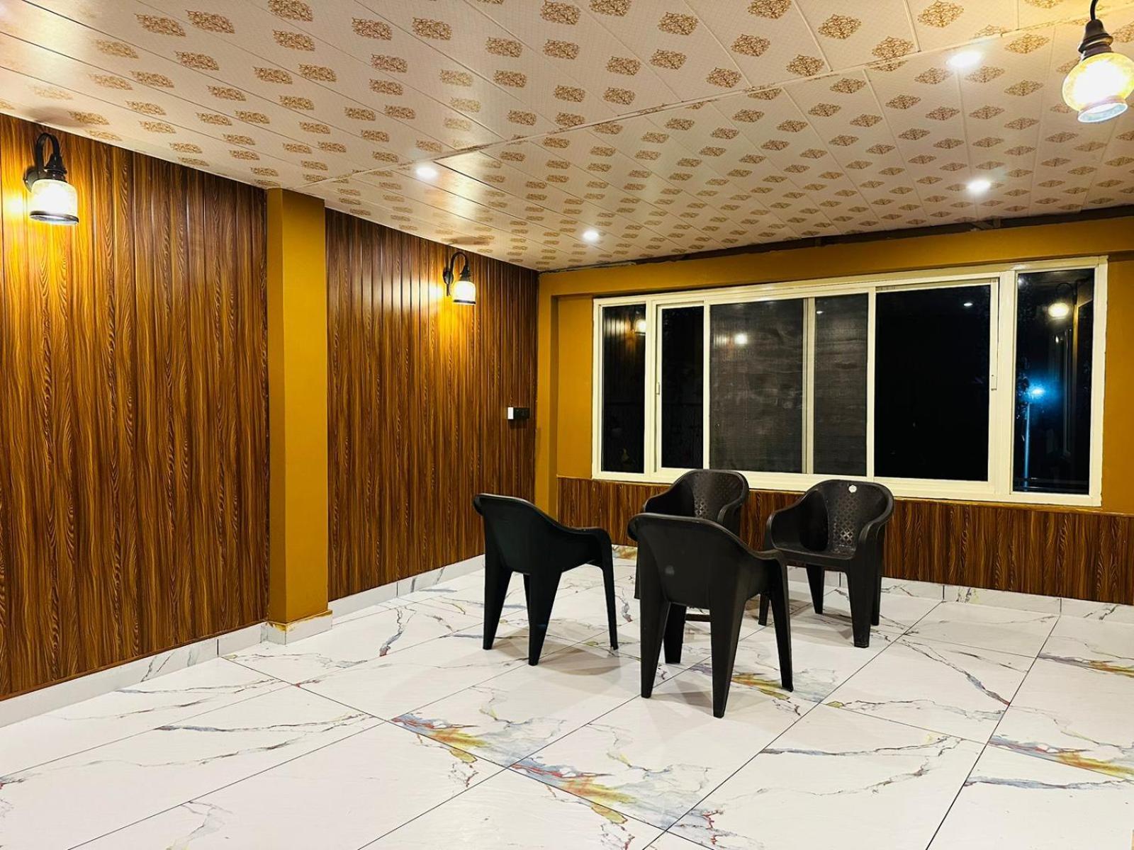 Bhīm Tāl Heaven By Lake & Woods מראה חיצוני תמונה